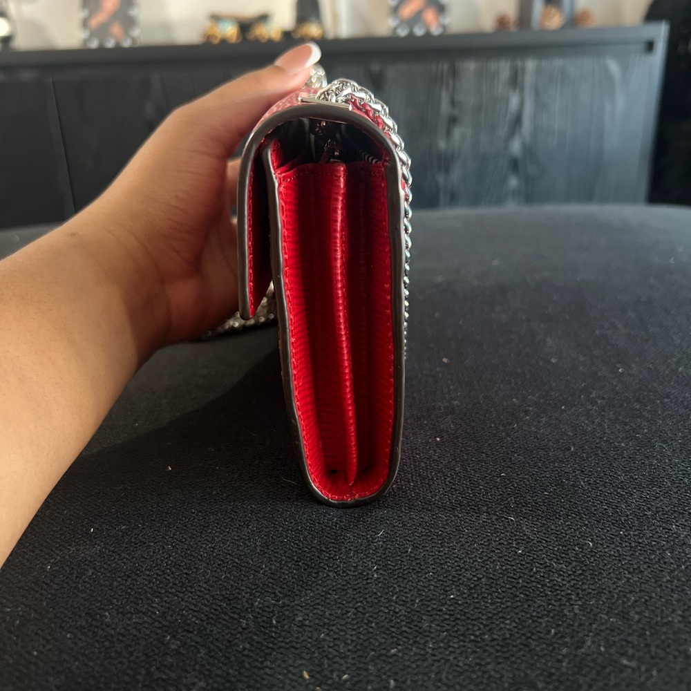 Henri Bendel Red Wallet on Chain - Picture 5 of 8